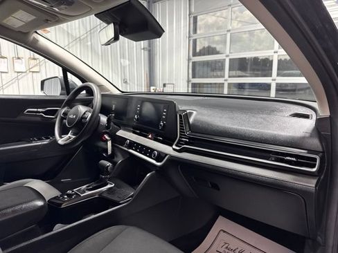 Used 2024 Kia Sportage LX FWD image 24