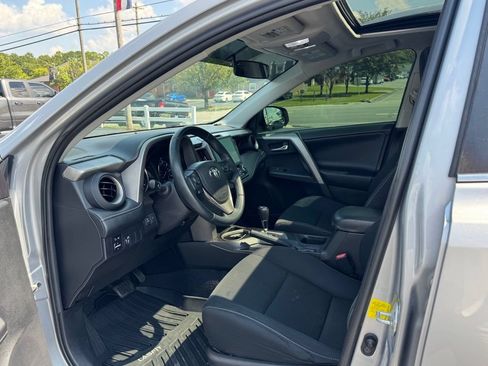 Used 2016 Toyota RAV4 XLE AWD/4WD image 13