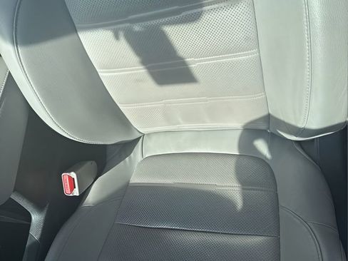 Used 2017 Honda CR-V EX-L image 10