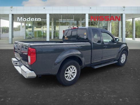 Used 2012 Nissan Frontier SV w/ SV Premium Utility Pkg RWD image 8