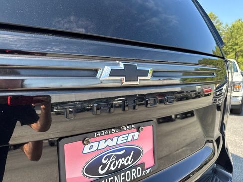 Used 2021 Chevrolet Tahoe Z71 w/ Rear Media and Nav Package AWD/4WD image 39