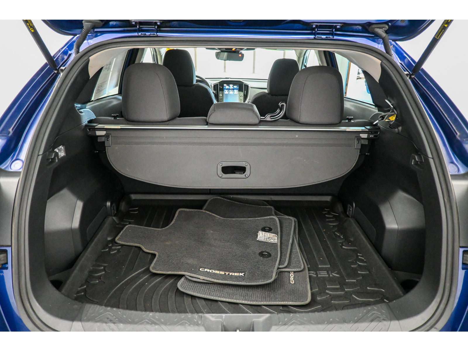 Used 2025 Subaru Crosstrek 2.5i Premium AWD/4WD image 46
