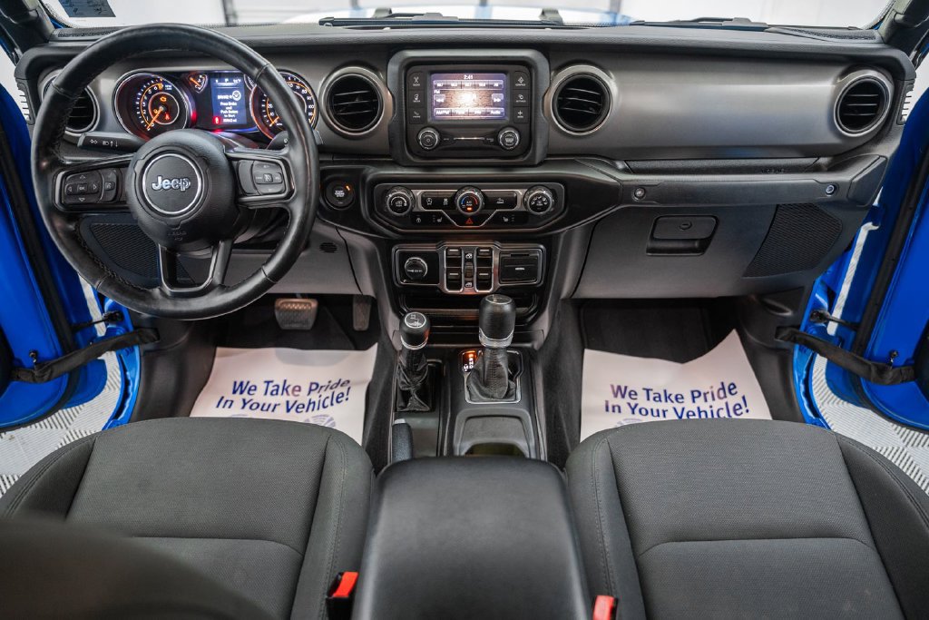 Used 2021 Jeep Gladiator Sport AWD/4WD image 19