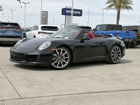 Used 2017 Porsche 911 Carrera RWD image 2