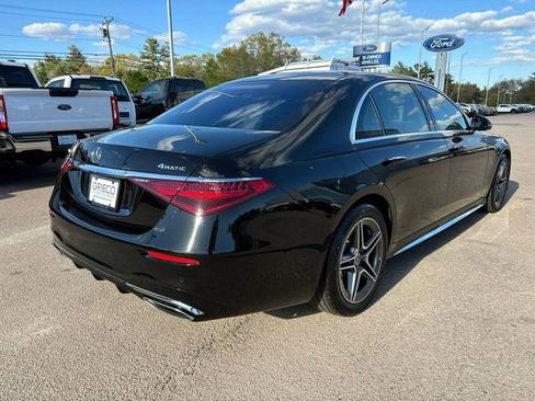 Used 2024 Mercedes-Benz S 580 4MATIC Sedan image 3