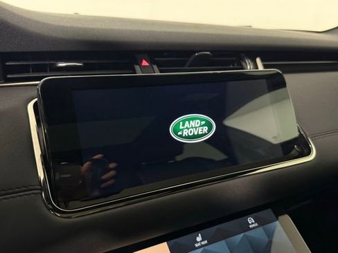 Certified 2023 Land Rover Range Rover Evoque R-Dynamic SE image 18