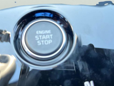 New 2025 Kia Sportage X-Line image 32