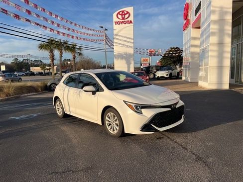 Used 2024 Toyota Corolla SE image 1