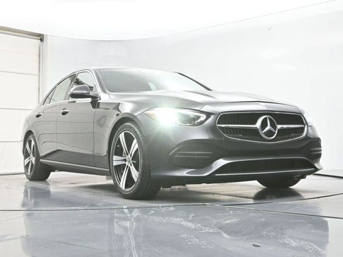 Used 2022 Mercedes-Benz C 300 Sedan image 26