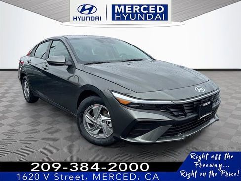 New 2026 Hyundai Elantra SE FWD image 1