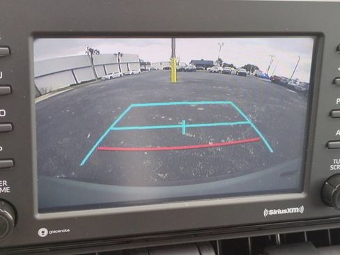 Used 2022 Toyota RAV4 XLE w/ Convenience Package image 21