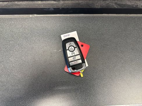 Certified 2022 Ford Explorer XLT w/ Equipment Group 202A image 16