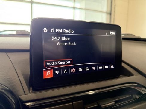 Used 2021 MAZDA MX-5 Miata Club image 27