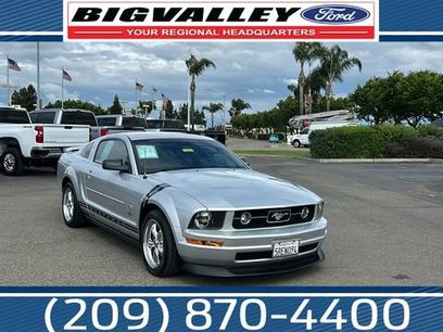 Used 2006 Ford Mustang Deluxe