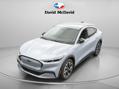New 2026 Ford Mustang Mach-E Select w/ Comfort Package RWD image 30
