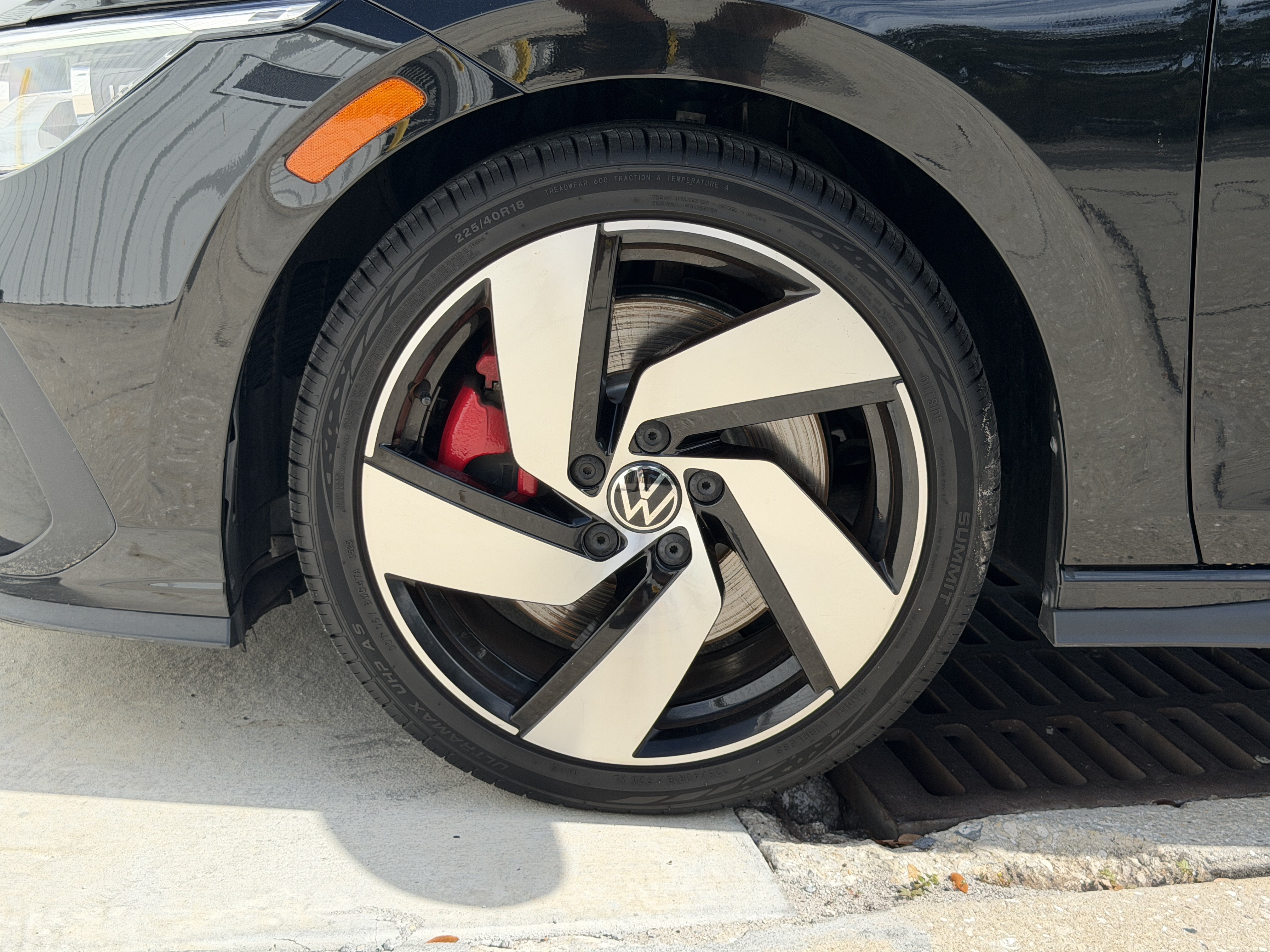 Certified 2024 Volkswagen GTI S FWD image 29