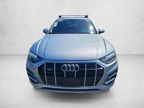 Used 2023 Audi Q5 2.0T Premium w/ Convenience Package AWD/4WD image 2