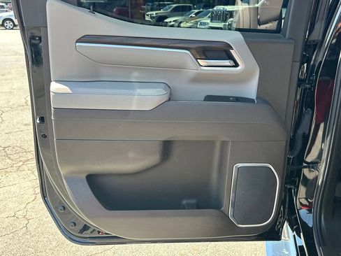Used 2026 GMC Sierra 1500 SLT w/ SLT Premium Plus Package AWD/4WD image 22