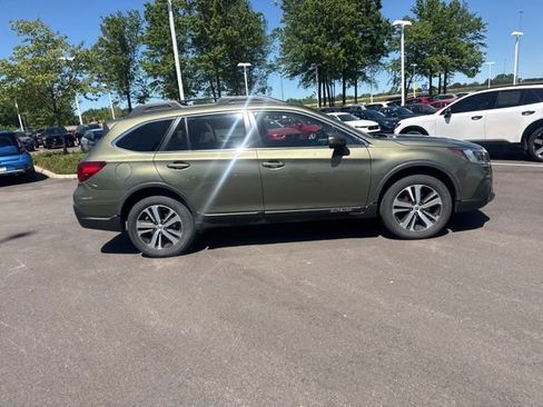 Used 2019 Subaru Outback 2.5i Limited AWD/4WD image 8