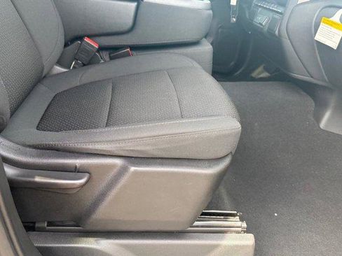 Used 2022 Chevrolet Silverado 1500 Custom w/ Safety Confidence Package image 13