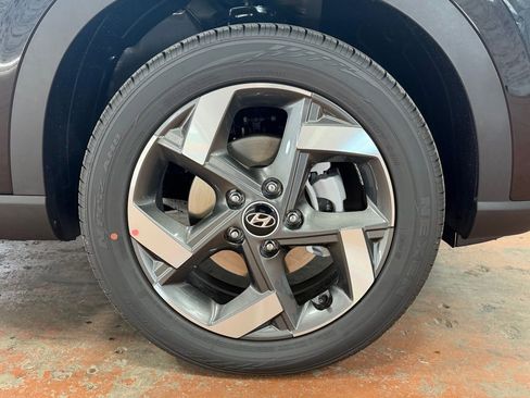 New 2026 Hyundai Venue SEL FWD image 9