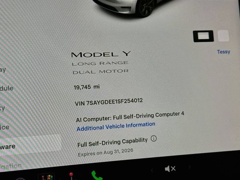 Used 2025 Tesla Model Y Long Range AWD/4WD image 12