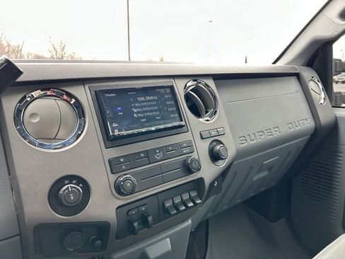 Used 2012 Ford F250 XLT w/ Camper Pkg image 26