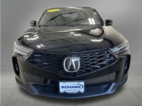 Used 2025 Acura RDX SH-AWD image 9