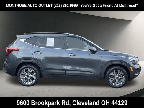 Used 2024 Kia Seltos S AWD/4WD image 3