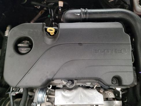 Used 2022 Chevrolet Malibu LT FWD image 30