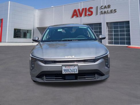 Used 2025 Kia K4 FWD image 2