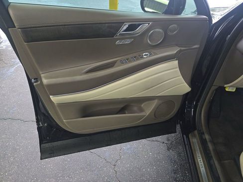 Used 2022 Genesis GV80 2.5T w/ Prestige Package 04 image 7