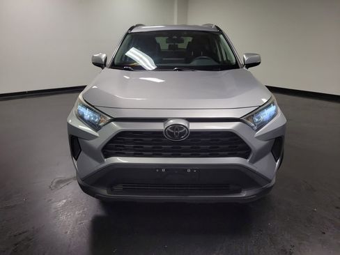 Used 2019 Toyota RAV4 LE w/ Carpet Mat Package AWD/4WD image 2