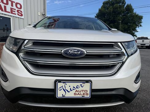 Used 2015 Ford Edge Titanium w/ Equipment Group 301A FWD image 4