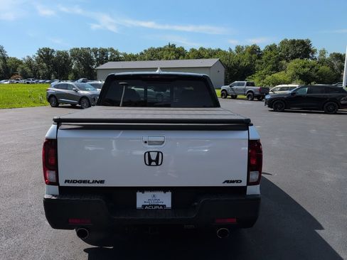Used 2023 Honda Ridgeline Black Edition image 4