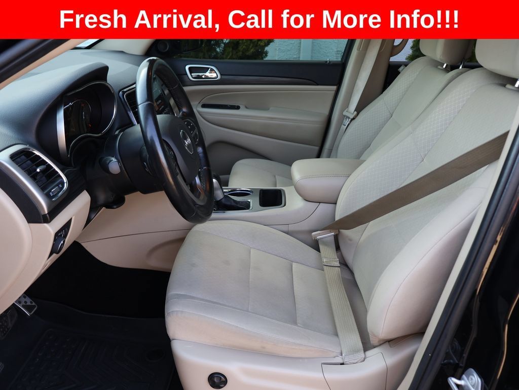 Used 2022 Jeep Grand Cherokee Laredo E w/ Security & Convenience Group AWD/4WD image 16