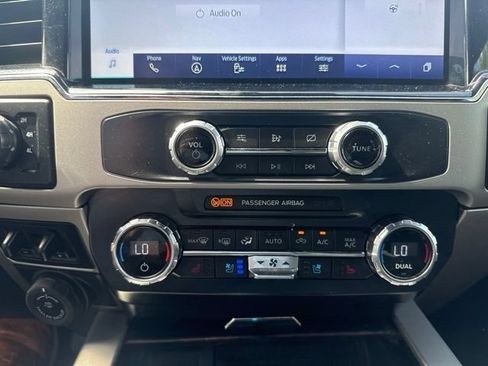 Used 2022 Ford F250 Lariat w/ Black Appearance Package AWD/4WD image 16
