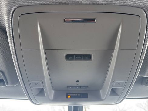 Used 2015 GMC Sierra 1500 SLE w/ SLE Value Package image 16