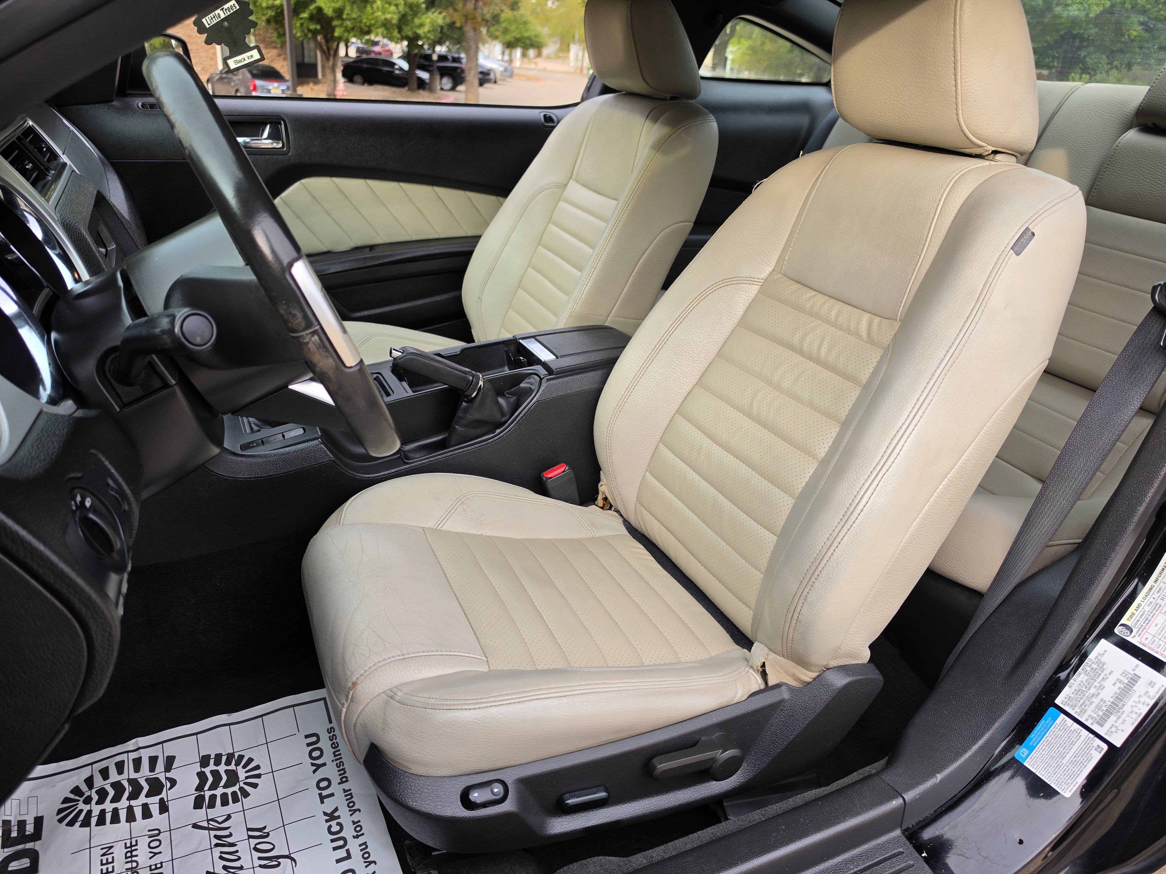 Used 2012 Ford Mustang Premium w/ V6 Performance Pkg RWD image 19