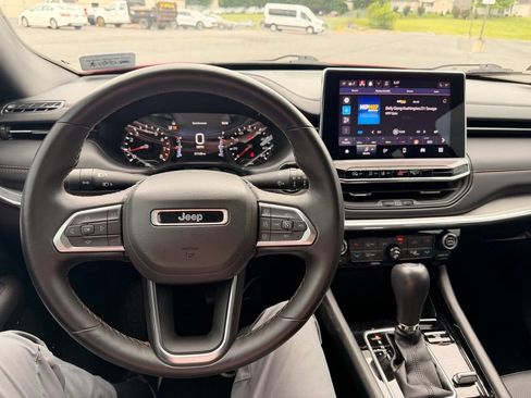 Used 2022 Jeep Compass Limited AWD/4WD image 12