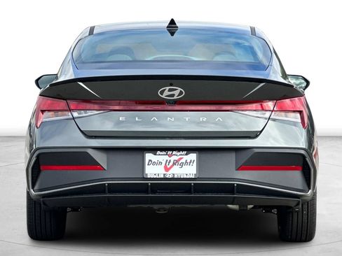 Used 2026 Hyundai Elantra Sport FWD image 6