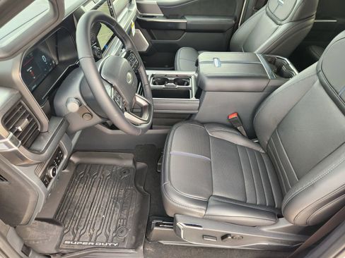 New 2026 Ford F450 Platinum w/ FX4 Off-Road Package image 14