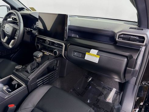 New 2026 Toyota 4Runner Limited AWD/4WD image 31