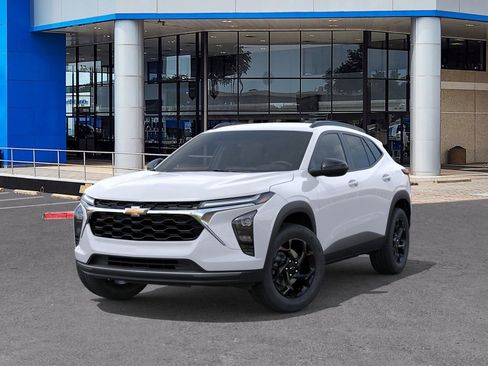 New 2026 Chevrolet Trax LT image 6