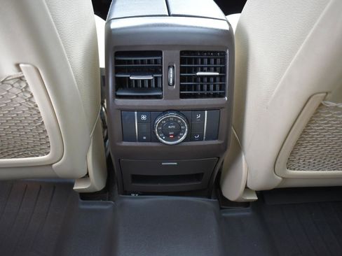 Used 2018 Mercedes-Benz GLS 450 4MATIC w/ Premium Package image 45