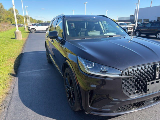 Used 2025 Lincoln Aviator Reserve w/ Equipment Group 201A AWD/4WD image 8