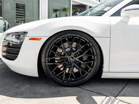 Used 2010 Audi R8 V10 AWD/4WD image 4