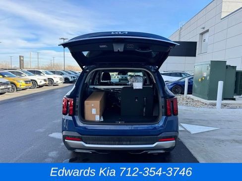 New 2025 Kia Sorento EX w/ Panoramic Sunroof Package image 10