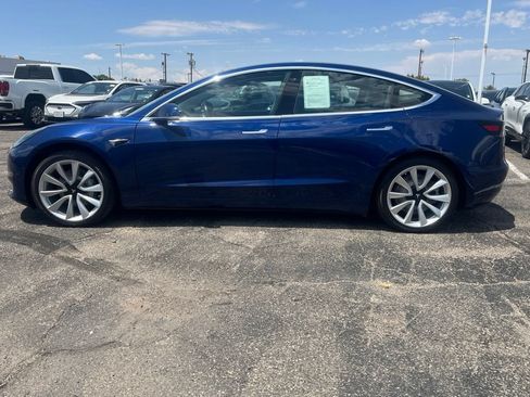 Used 2018 Tesla Model 3 Long Range RWD image 4