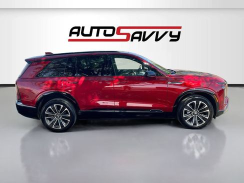 Used 2026 Cadillac Vistiq Sport w/ LPO, Floor Liner Package AWD/4WD image 8